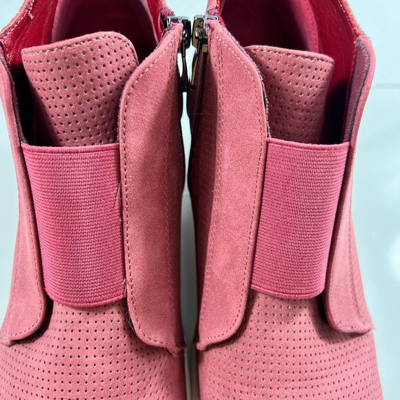 Journee Collection Womens Red Perforated Wedge Slip-on Sneakers Size 10 - Picture 9 of 10